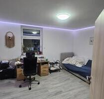zwei Zimmer mit küche zum wohnen.nd frisch saniert in Dortmund