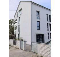 3 Zimmer Wohnung + Balkon + carport - Hannover Bult