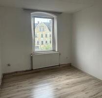 Wohnung zu vermieten drei Zimmer eine Küche, eine Bad neu - Hof Neuhof