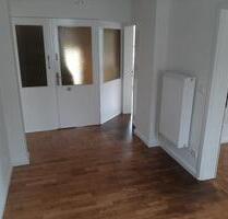 sanierte 3-Zimmer Wohnung Büroräumlichkeiten in Göttingen