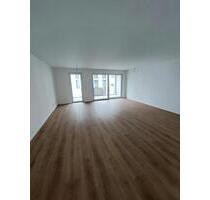 Neuwertige 2-Zimmer Wohnung mit 2 Tiefgaragenstellplätze - Donzdorf