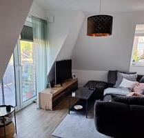 Lichtdurchflutete 2 Zimmer DG-Wohnung mit Balkon - Oldenburg Dobbenviertel