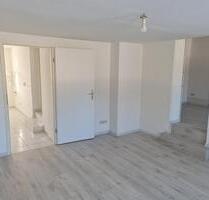 Gemütliche 2 Zimmer Wohnung in kleinem Häuschen mit Garten, Hof sowie Stellplätzen - Rüdersdorf bei Berlin Hennickendorf