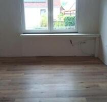 Modernisierte 3,5 Zimmer Wohnung mit Balkon in Würgassen - Beverungen