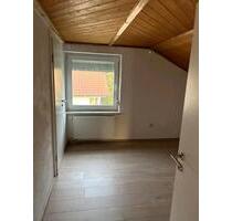 2.5 Zimmer DG Wohnung - 600,00 EUR Kaltmiete, ca.  50,00 m² in Bad Wurzach (PLZ: 88410)