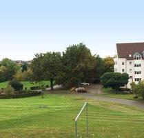 +++ Helle 3 Zimmer im Dachgeschoss mit Balkon und Stellplatz in landschaftlich schöner Lage +++ - Waldenburg
