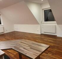 2 Zimmer Wohnung - 575,00 EUR Kaltmiete, ca.  71,00 m² in Schleusingen (PLZ: 98553)