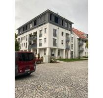 schicke 1 ZKB Wohnung mit großem Balkon, Desingfussboden, Fußbodenheizung- Senioren willkommen! - Wilsdruff