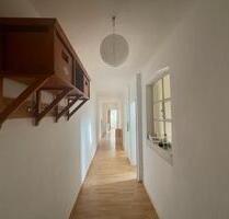 2 Zimmer Wohnung in 76137 ab sofort für ein Jahr zu vermieten - Karlsruhe Südstadt