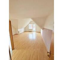 3.5 Zimmer DG-Wohnung mit Balkon in Bochum Oberdahlhausen (WBS!)