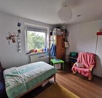 Lichtdurchflutete 2 Zimmer Wohnung in Düsseldorf Süd!
