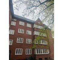 2 Zimmer Altbauwohnung in zentraler Lage Hamburgs, 52 qm !