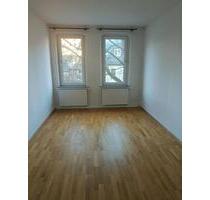 2 Zimmer Wohnung ab 1.6. - 599,00 EUR Kaltmiete, ca.  50,00 m² in Nürnberg (PLZ: 90439) Sankt Leonhard