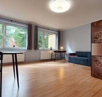 Möbliert 30m2 Zimmer mit Balkon in 4WG (Altona) - Hamburg Bahrenfeld