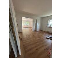 Schöne, helle 4- Zimmer Wohnung in SiglingenNeudenau