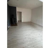 3 Zimmer Kamin 100qm DG Wohnung - Hof Altstadt