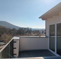 ##Erstbezug nach Vollsanierung!##geräumige 2,5 Zimmer Wohnung2 BäderDusche+WanneDachterrasseAufzug! #83 - Freital