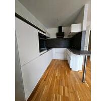 TOP Wunderschöne sonnige 2 Zimmer Wohnung mit zwei Balkonen - Nürnberg Rabus