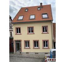 3,5-Zimmer Dachgeschoss-Wohnung inkl. Küche in kernsaniertem Altbau - Karlsruhe Knielingen