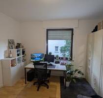 2 Zimmer - ab 01.08 und ab sofort frei - in einer schönen 3er-WG - Stuttgart Stuttgart-West