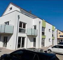 Eine Schöne 3 Zimmer Wohnung mit Terrasse - Braunschweig Lehndorf-Watenbüttel