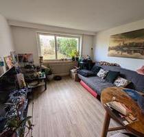 2 Zimmer in 3-Zimmer-Wohnung in Tübingen Galgenberg ab 1. Juni
