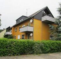 Gemütliche 2-Zimmer Dachgeschoßwohnung mit EBK und Balkon - Hessisch Oldendorf