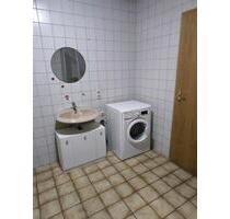 2 Zimmer Dachgeschosswohnung - 820,00 EUR Kaltmiete, ca.  65,00 m² in Seeheim-Jugenheim (PLZ: 64342)
