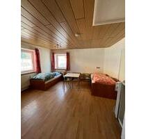 Zimmer zu vermieten WG - 350,00 EUR Kaltmiete, ca.  12,00 m² in Buttenwiesen (PLZ: 86647)