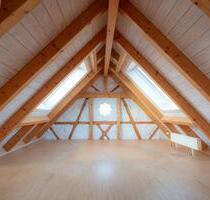 Lichtdurchflutete 3,5 Zimmer - Maisonette-Dachgeschoss - Wildberg