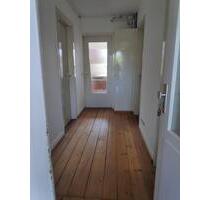 3-Zimmer Altbauwohnung - 900,00 EUR Kaltmiete, ca.  94,00 m² in Weissach im Tal (PLZ: 71554)