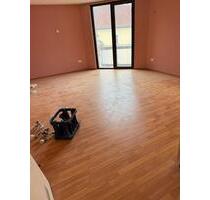 3 Zimmer Wohnung - 1.600,00 EUR Kaltmiete, ca.  92,50 m² in Würzburg (PLZ: 97082) Steinbachtal