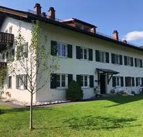 Schöne helle 3 Zimmer DG Wohnug mit Balkon und perfektem Blick - Garmisch-Partenkirchen Breitenau