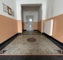 2-Zimmer Wohnung mit Balkon - 235,00 EUR Kaltmiete, in Plauen (PLZ: 08525) Bahnhofsvorstadt