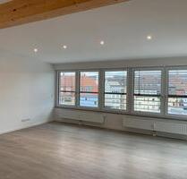 2 Zimmer Dachgeschosswohnung im Zentrum von Weiden - Weiden in der Oberpfalz
