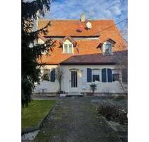 4 Zimmer Altbau ca. 95 qm - 1.010,00 EUR Kaltmiete, in Nürnberg (PLZ: 90427) Almoshof
