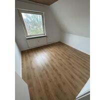 Renovierte 3 Zimmer Wohnung in Brake - Bielefeld Heepen