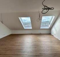 2 Zimmer Dachgeschosswohnung mit Balkon - Ochsenfurt