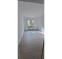 Frisch renovierte 2 Zimmer Wohnung mit Balkon in shoppershof - Nürnberg Gärten bei Wöhrd
