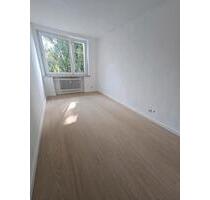 Moderne 3 Zimmer Wohnung mit zusätzlichem möbiliertem Zimmer - Hannover Vahrenwald-List