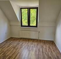 3-Zimmer-Dachgeschosswohnung mit EBK max. 3 Personen - Duisburg Mittelmeiderich