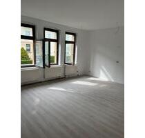 Frisch sanierte 2,5-Zimmer Wohnung mit modernen Bad und Kamin - Kraftsdorf