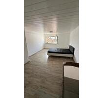 1 WG Zimmer zu Vermieten - 400,00 EUR Kaltmiete, in Maintal (PLZ: 63477)