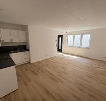 *Erstbezug* 2-Zimmer Souterrainwohnung in Römerberg