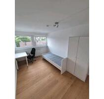 Möbliertes WG-Zimmer zu vermieten - Esslingen am Neckar Brühl