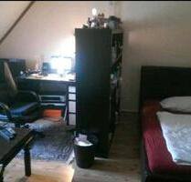 WG Zimmer in Frankfurt - 520,00 EUR Kaltmiete, ca.  18,00 m² in Frankfurt am Main (PLZ: 60529) Schwanheim
