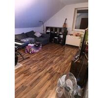 Gemütliche 2-Zimmer Dachgeschosswohnung - Moers Rheinkamp