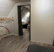 2 Zimmer Dachgeschoss-Wohnung für Student_in - Osnabrück Hellern