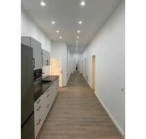 Erstbezug nach Sanierung. 5 Zimmer-Wohnung. Top Lage. WG geeignet - Hannover Nord