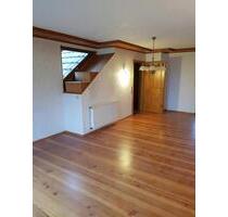 3-Zimmer Dachgeschoss-Wohnung - 1.000,00&nbsp;EUR Kaltmiete, ca.&nbsp; 112,00&nbsp;m&sup2; in Sasbach (PLZ: 77880)